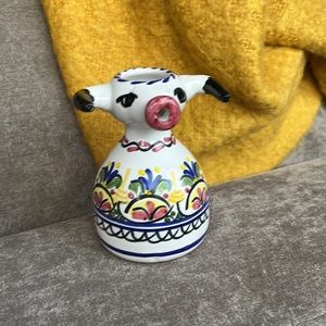 Spanish Bull Creamer